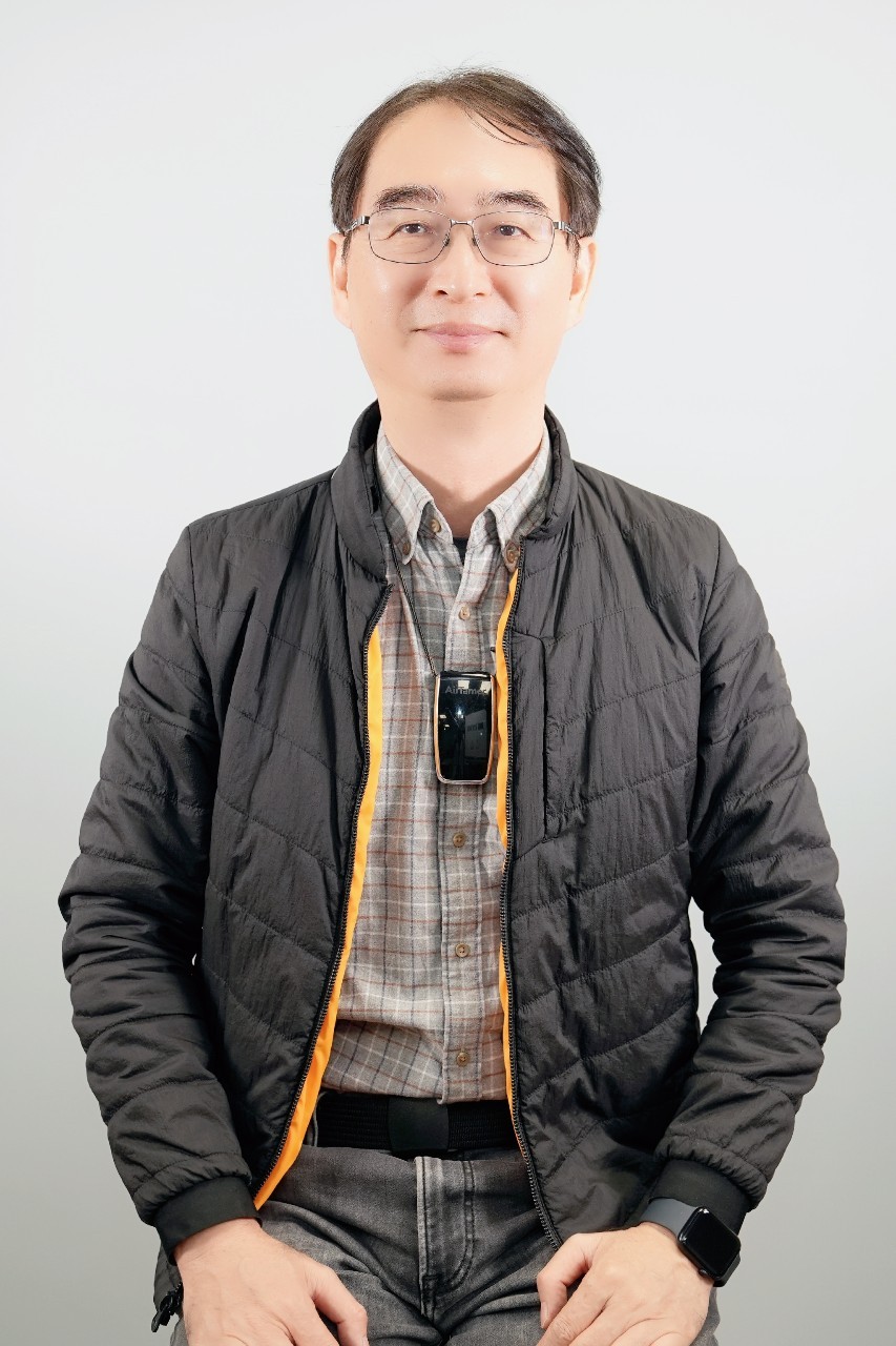 簡俊成 | 南臺科技大學企業管理系